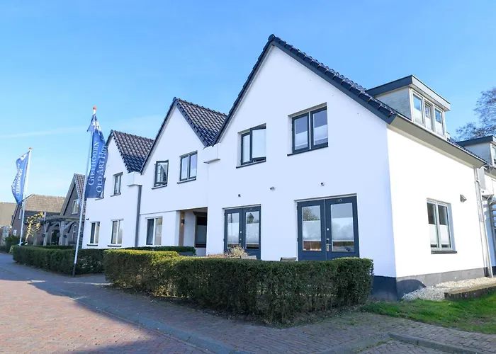 Giethoorn Old Art Hotel